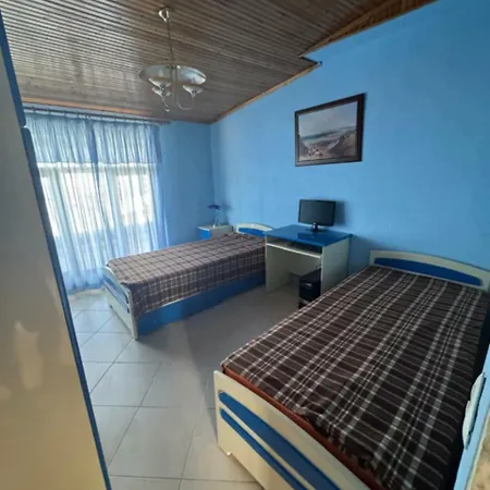 Nana 波格拉德茨