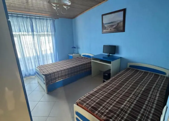 Nana 波格拉德茨